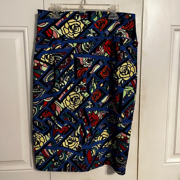 LuLaRoe Cassie Skirt - Picture 1 of 3